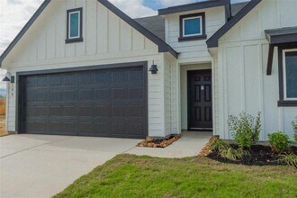 104 Las Lomas Dr in San Marcos, TX - Building Photo - Building Photo