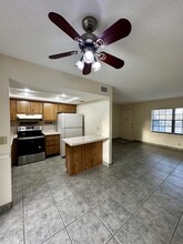 4247 Oak Terrace Dr in Greenacres, FL - Foto de edificio - Building Photo
