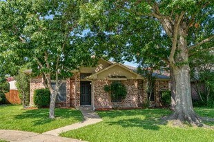 4013 David Cir in Rowlett, TX - Building Photo