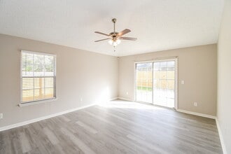 2977 Biloxi Trail in Middleburg, FL - Building Photo - Building Photo