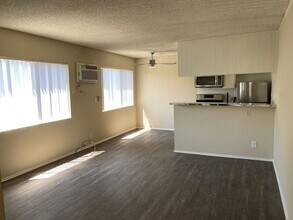3735 S Canfield Ave, Unit 8 in Los Angeles, CA - Building Photo - Building Photo