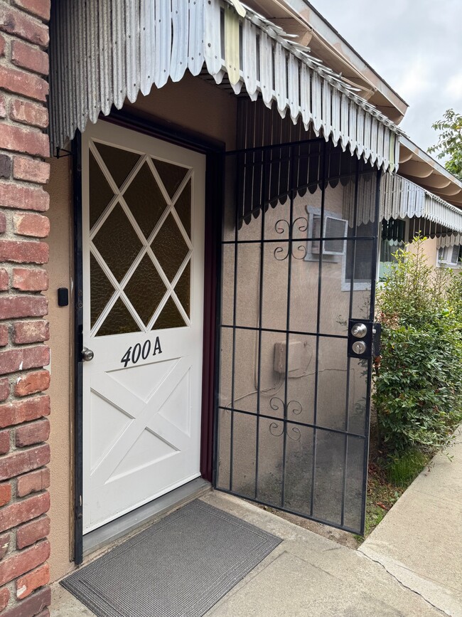 400 W Glendon Way in San Gabriel, CA - Building Photo - Building Photo