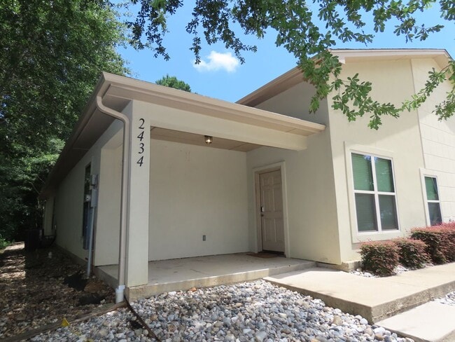2434 Haverhill Dr in Tyler, TX - Building Photo - Building Photo