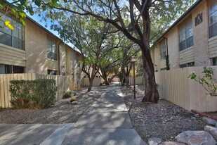 Cliff Dwellers Apartamentos