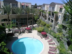 The Piedmont Senior Apartments in North Hollywood, CA - Building Photo - Building Photo