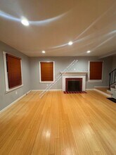 7850 Crest Ave in Oakland, CA - Building Photo - Building Photo