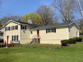 52 Onondaga St in Skaneateles, NY - Building Photo