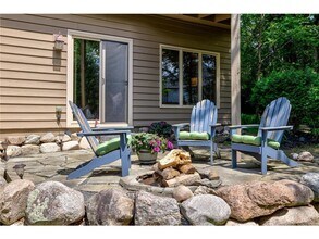 9378 Olympia Dr in Eden Prairie, MN - Building Photo - Building Photo