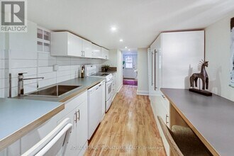 6 King Edward Ave in Toronto, ON - Building Photo - Building Photo