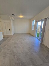 1174 SE 2nd St in Florida City, FL - Building Photo - Building Photo