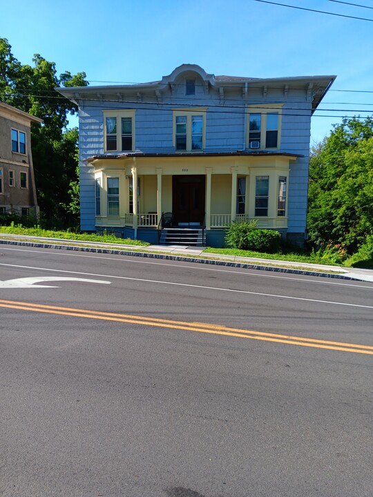 523 E State St, Unit 3 in Ithaca, NY - Foto de edificio