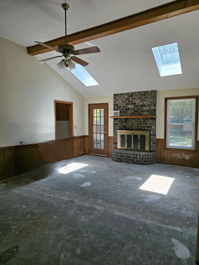 407 Indian Dr in Summerville, SC - Building Photo - Building Photo