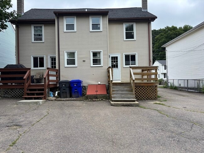 39 1/2 E Street Ext in Milford, MA - Building Photo - Building Photo