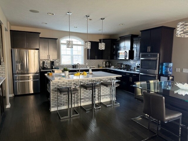 7422 English Ct in Zionsville, IN - Building Photo