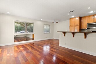 8002 Ensenada Dr in Pleasanton, CA - Building Photo - Building Photo