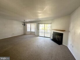 102 Sequoia Ct in Princeton, NJ - Building Photo