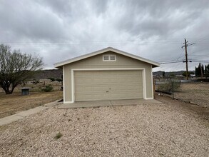 4885 N Sierra Rd in Kingman, AZ - Building Photo - Building Photo