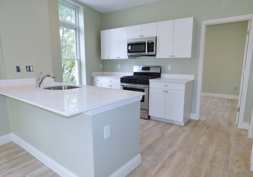 10 Roxbury St in Boston, MA - Building Photo