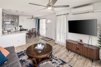 94-535-535 Lumiaina St in Waipahu, HI - Building Photo - Building Photo