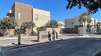 901 S Smith Rd, Unit 1037 in Tempe, AZ - Building Photo