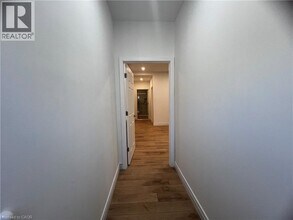 804 St Clair Ave W in Toronto, ON - Building Photo - Building Photo