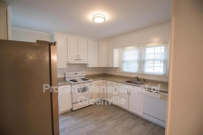 121 Scarlett St in Greenville, SC - Building Photo - Building Photo