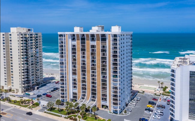 3003 S Atlantic Ave in Daytona Beach Shores, FL - Building Photo - Building Photo