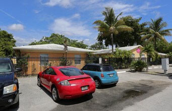 The Hemingway at Middle River Terrace in Fort Lauderdale, FL - Building Photo - Building Photo