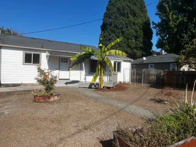 725 16th Pl SE in Albany, OR - Building Photo