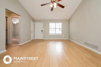 1606 Elizabeth Ln in Hampton, GA - Building Photo - Building Photo