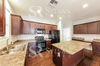 5411 W Illini St in Phoenix, AZ - Building Photo - Building Photo