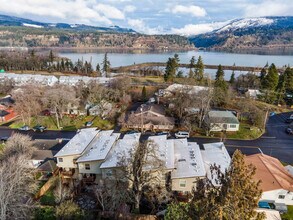 1307 Wasco St in Hood River, OR - Building Photo - Building Photo
