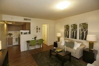 Interior Photo - Ivilla Garden Apartments in Phoenix, Arizona