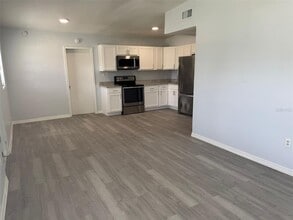 5605 Cortez Dr in Orlando, FL - Building Photo - Building Photo