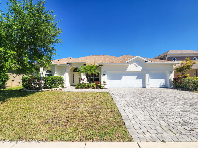 1360 Tamango Dr in West Melbourne, FL - Building Photo - Building Photo
