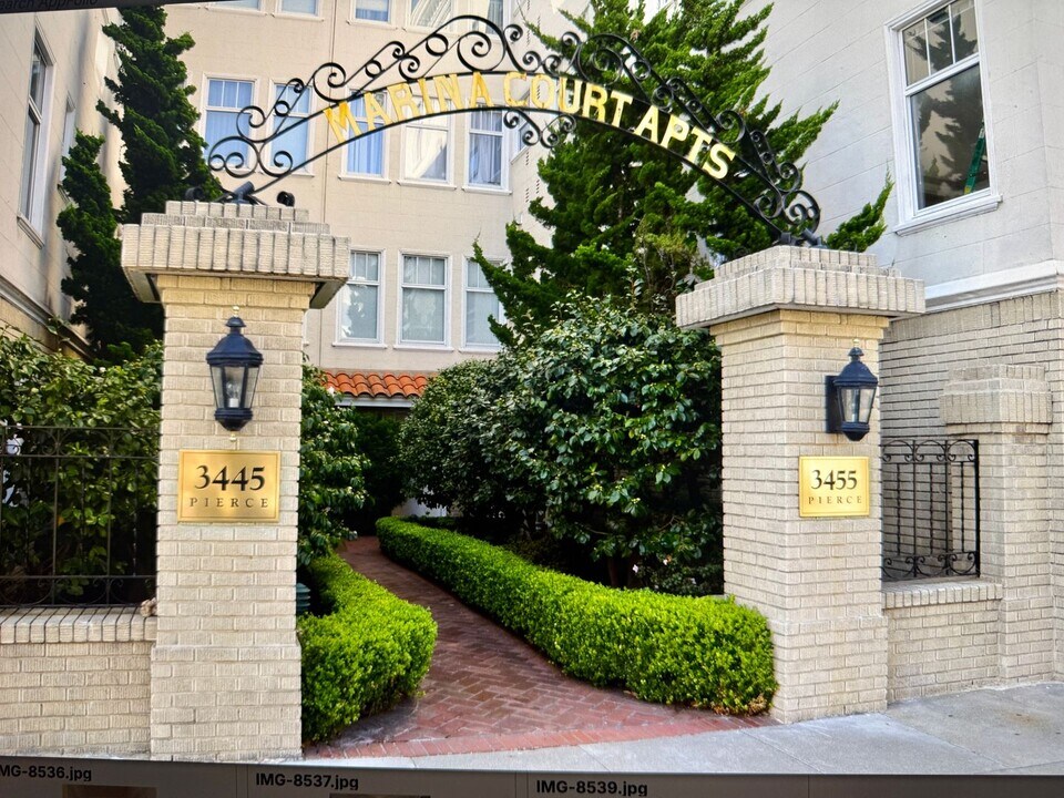 Marina Court Apartments in San Francisco, CA - Foto de edificio