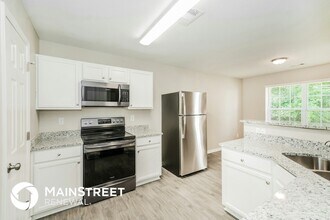 4809 Enclave Dr in Union City, GA - Building Photo - Building Photo