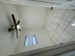 2401 NW 2nd St in Boynton Beach, FL - Building Photo - Building Photo