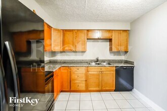 5978 NW 16th Ct in Sunrise, FL - Foto de edificio - Building Photo