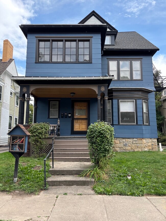 70 Rutgers St, Unit Apartment#2