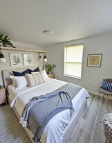 300 M L King Dr, Unit #300 in Commerce, TX - Building Photo