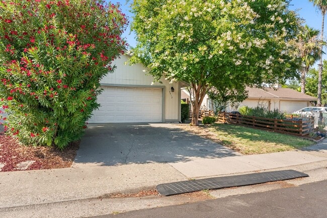 property at 5413 Allen Ct