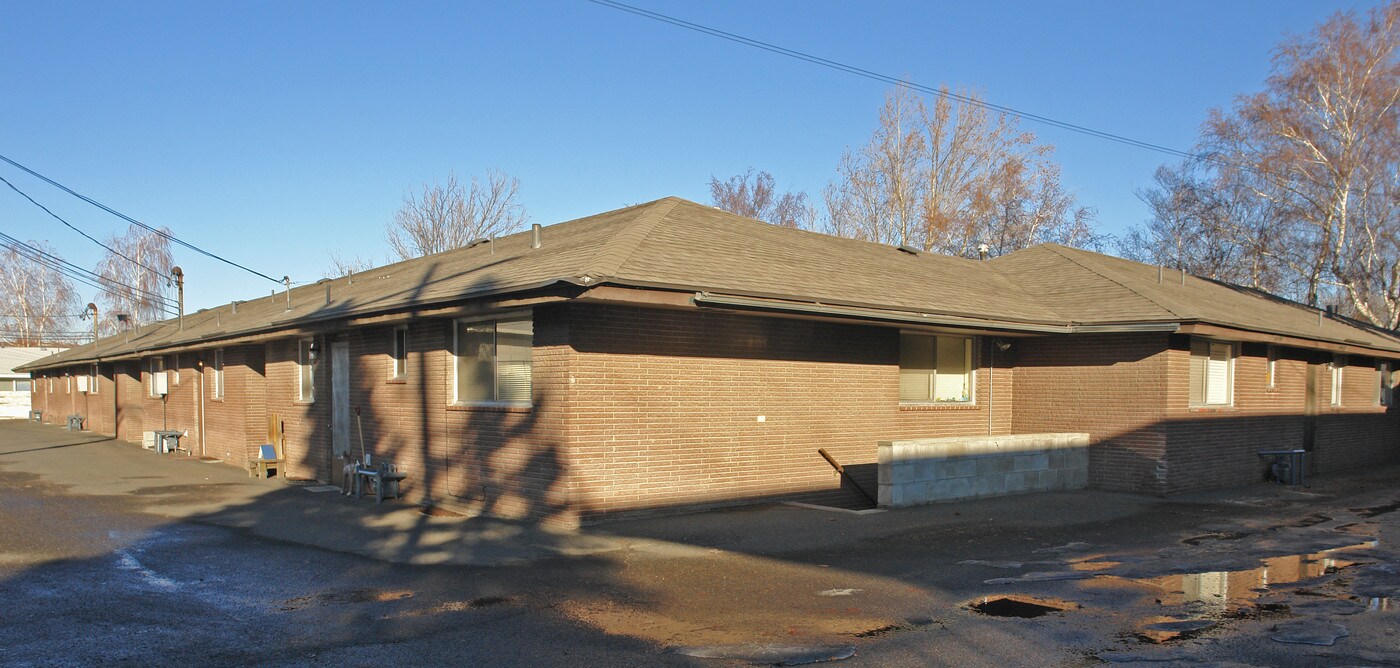 316 N 41st Ave in Yakima, WA - Building Photo