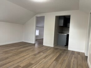 712 Elizabeth St in Mishawaka, IN - Building Photo - Building Photo