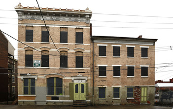 127-129 E Clifton Ave in Cincinnati, OH - Building Photo - Building Photo