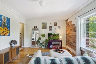 2733 Girard Ave S in Minneapolis, MN - Building Photo - Building Photo