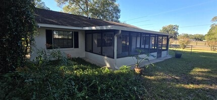 10605 SW 68th Terrace in Ocala, FL - Building Photo - Building Photo