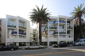 Genoa Apartments in Santa Monica, CA - Building Photo - Building Photo