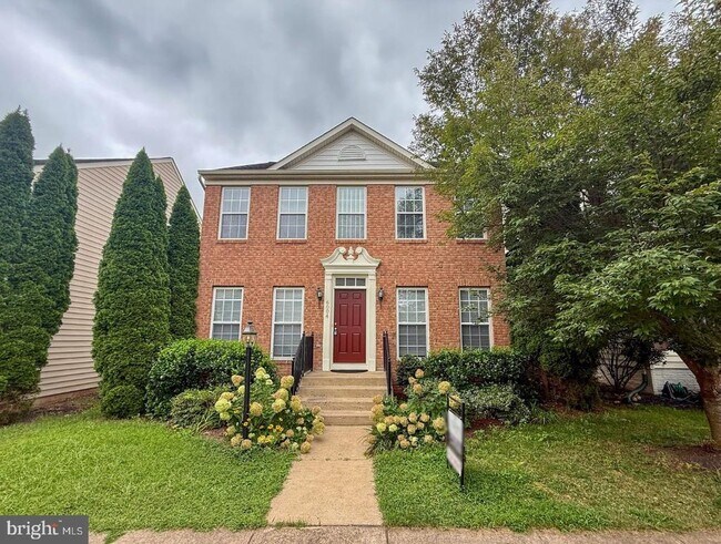 property at 6004 Abernethy Ln