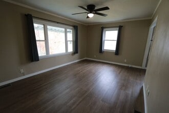 2711 Flint Hills Dr in Burlington, IA - Building Photo - Building Photo